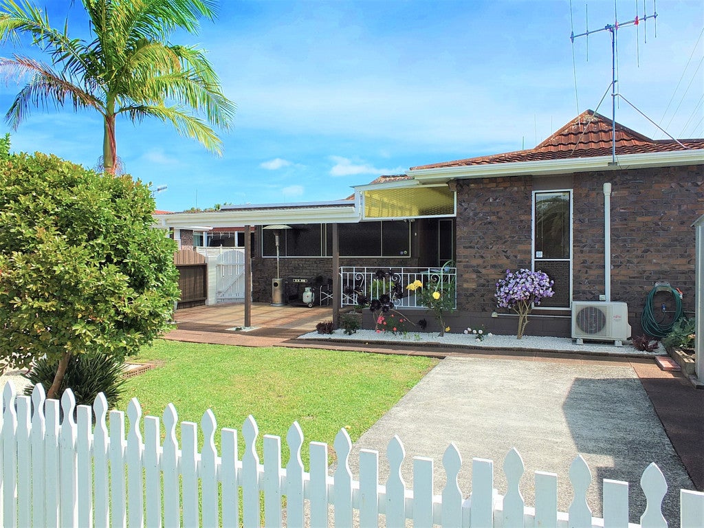 8/26 Percy Street, Kensington, Whangarei - Carousel 1