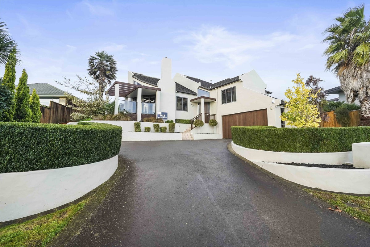 6 Highgate, Rototuna, Hamilton - Carousel 1
