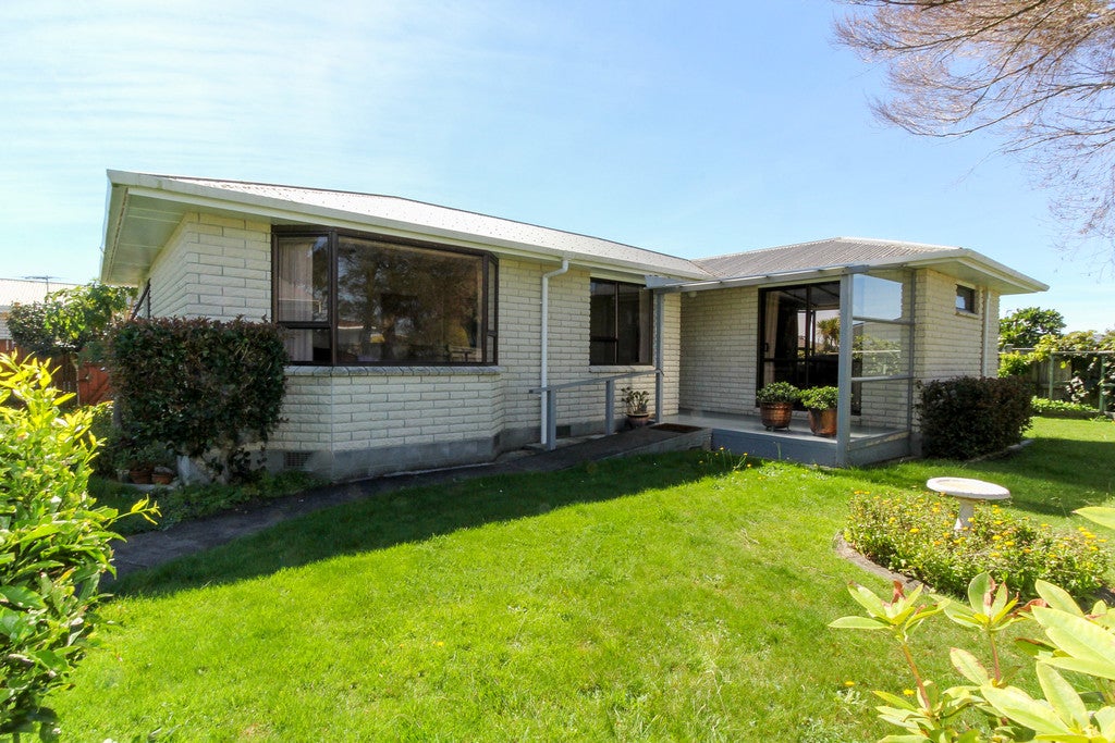 7 Hawea Street, Merrilands, New Plymouth - Carousel 2