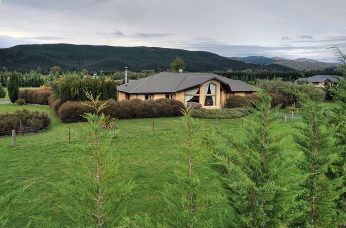 16 Cooper Street, Blenheim - Carousel 1