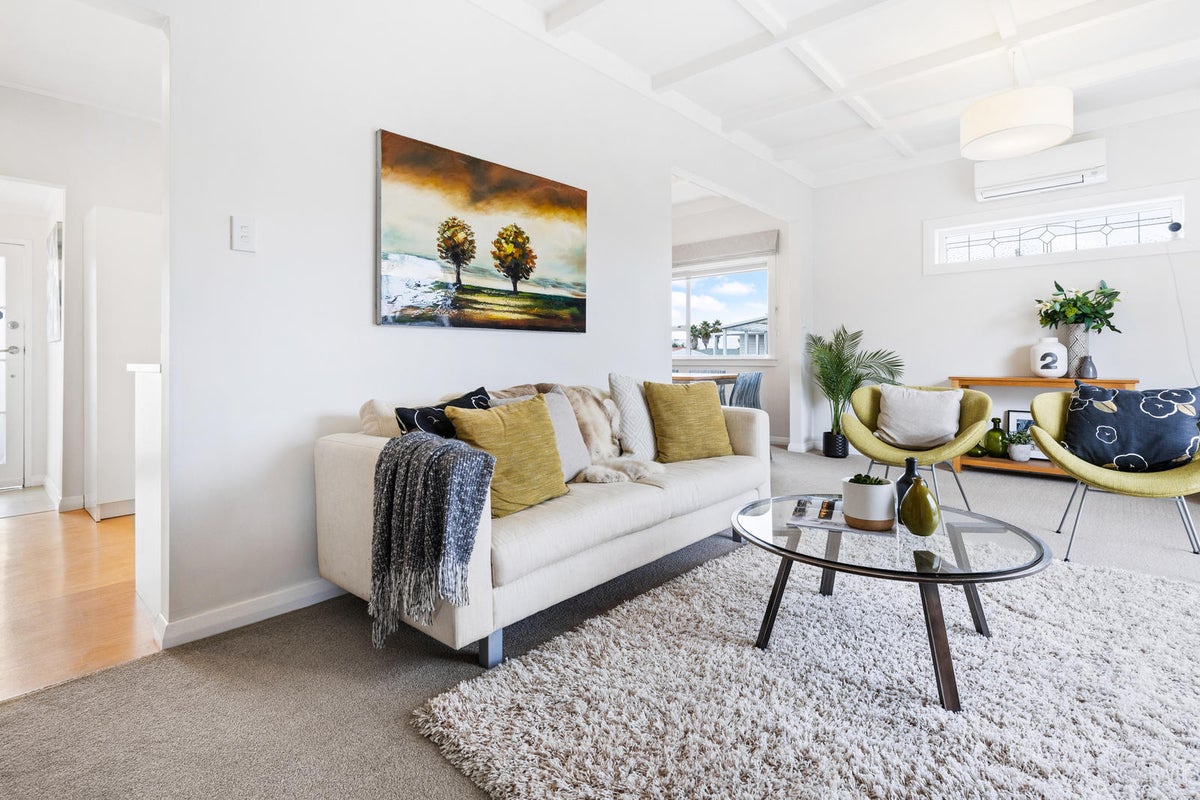 797A Te Atatu Road, Te Atatu Peninsula, Auckland - Carousel 2