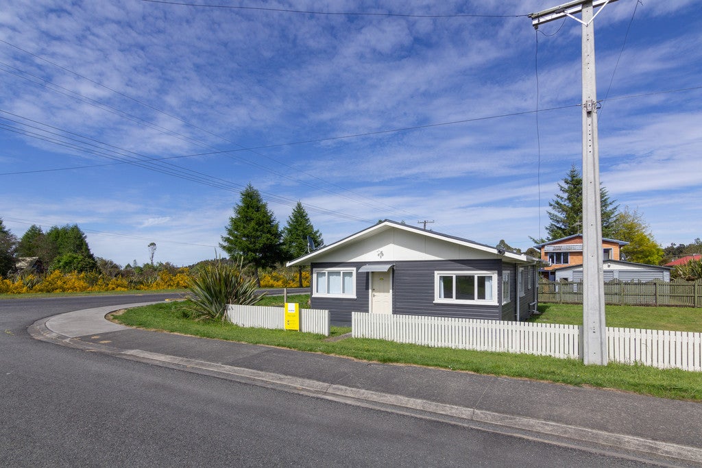 1 Buddo Street, Waimarino, National Park - Carousel 1