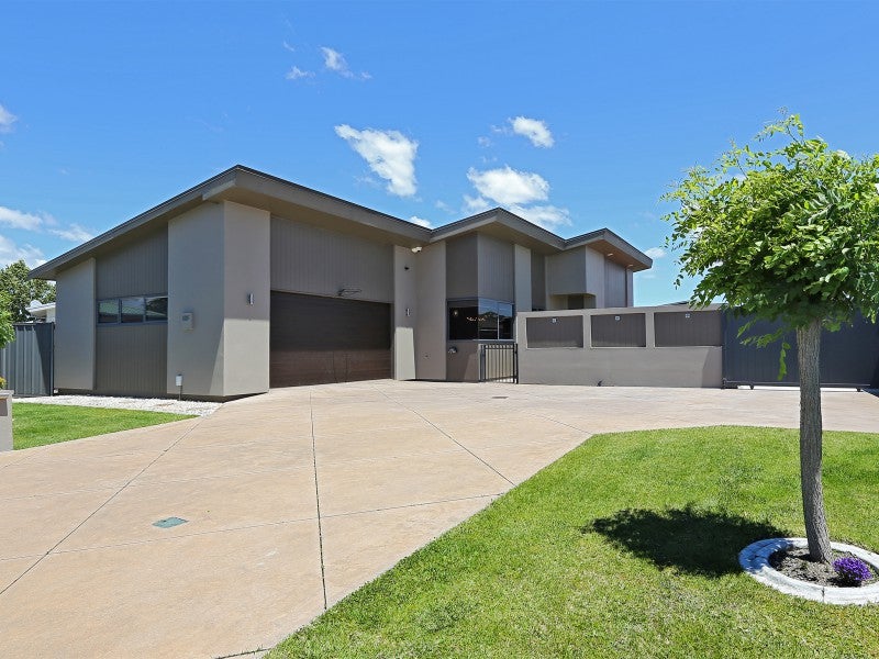 6 Lewis Way, Poraiti, Napier - Carousel 2