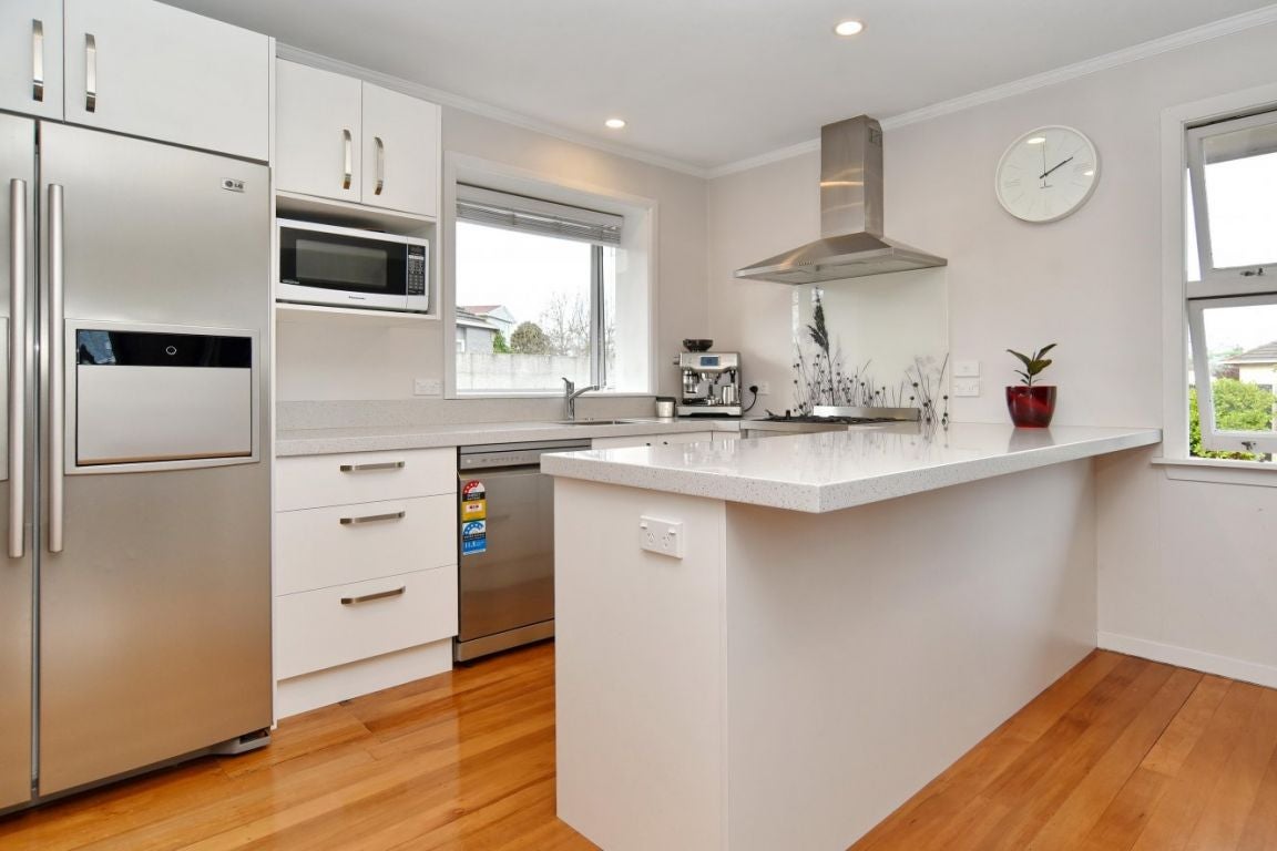 321 Lake Terrace Road, Shirley, Christchurch - Carousel 2