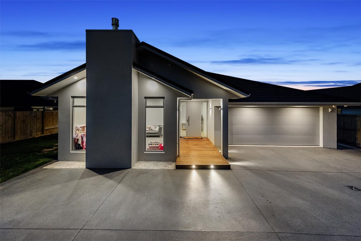 5 Falcon Court, Flagstaff, Hamilton - Carousel 35