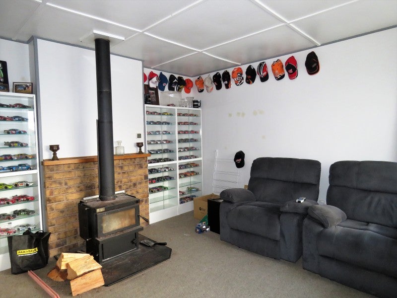 12 Gothard Place, Westport, Westport - Carousel 2