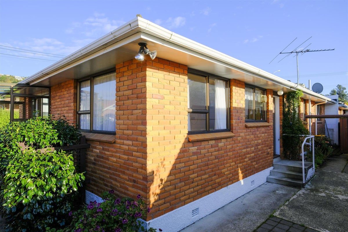 1A Massey Avenue, Saint Clair, Dunedin - Carousel 2