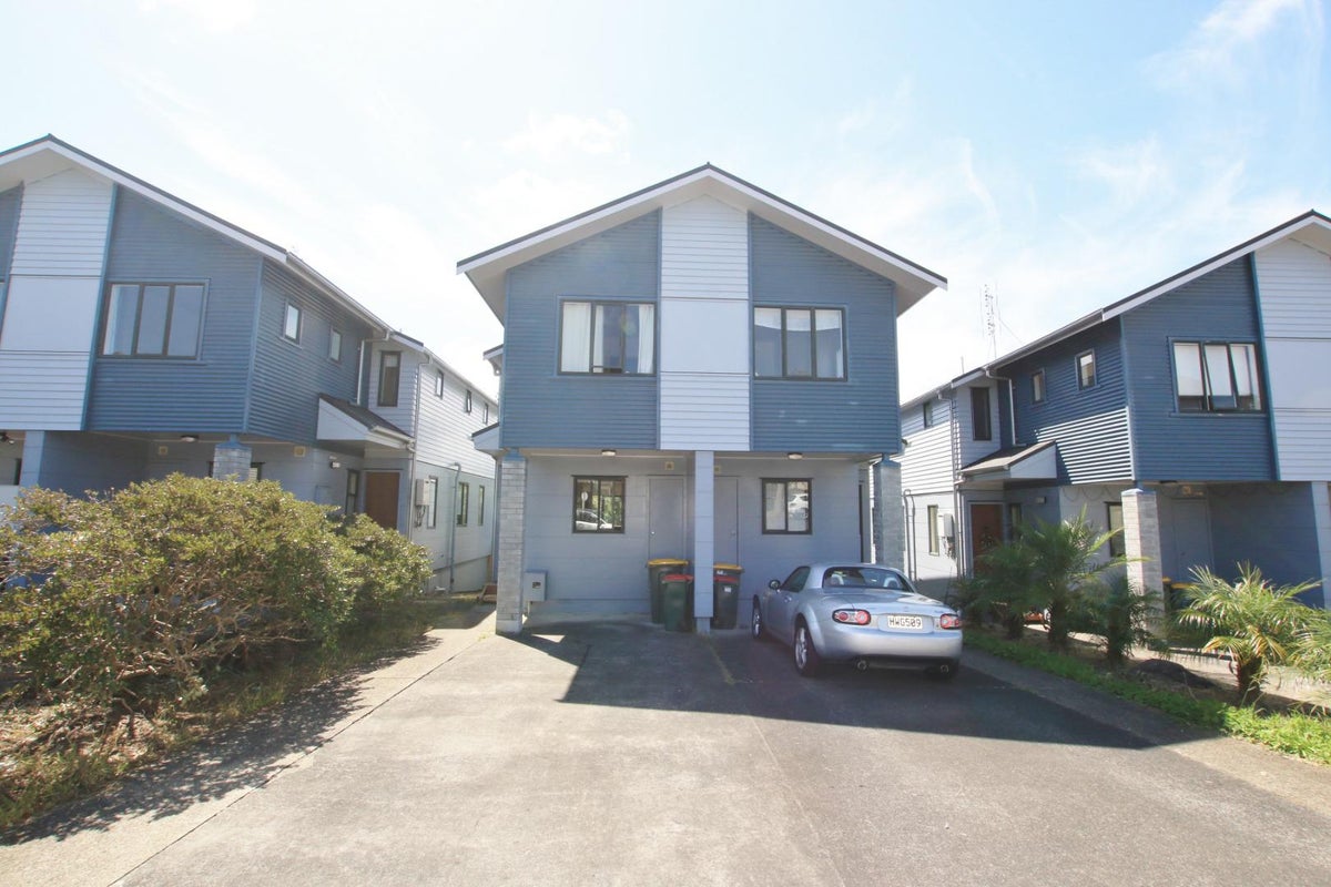 326/10 John Jennings Drive, Oteha, Auckland - Carousel 1
