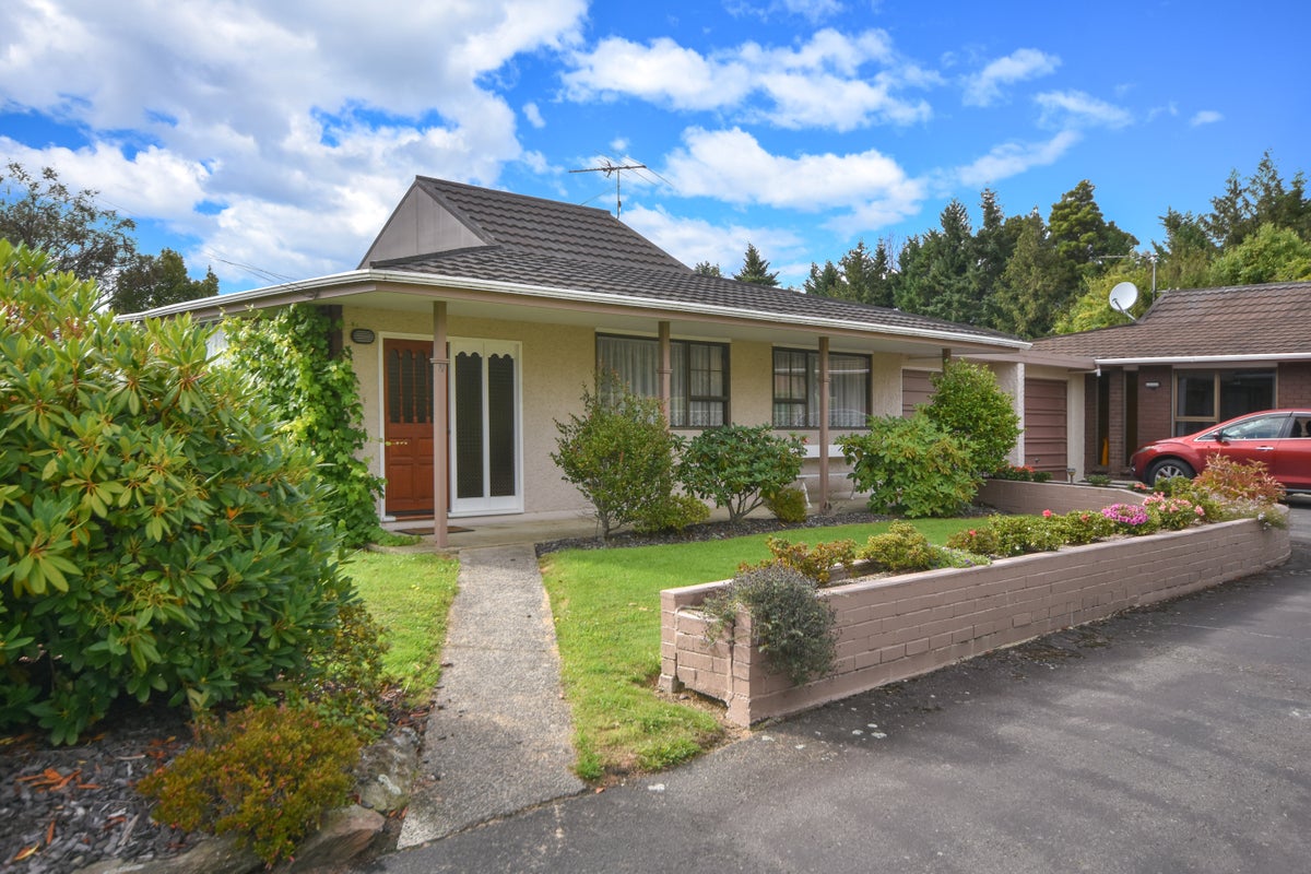 61A Main Road, Fairfield, Dunedin - Carousel 1