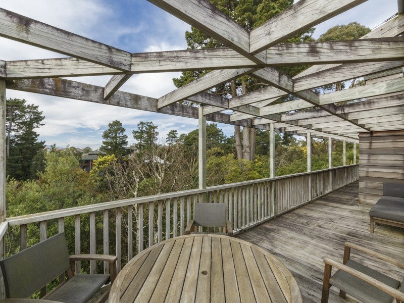 50A Clifton Terrace, Fitzherbert, Palmerston North - Carousel 21
