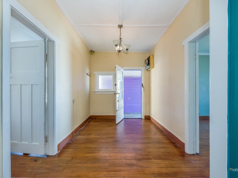 146A Cuba Street, Petone, Lower Hutt - Carousel 2
