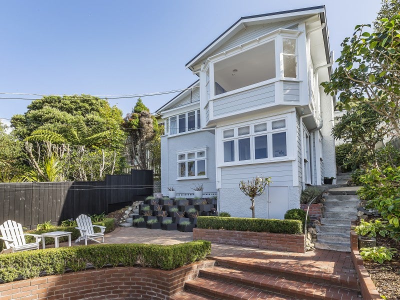 61 Rakau Road, Hataitai, Wellington - Carousel 1