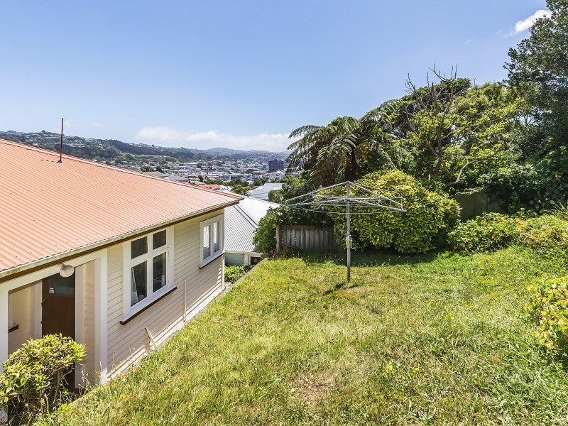 163 Owen Street, Newtown, Wellington - Carousel 12