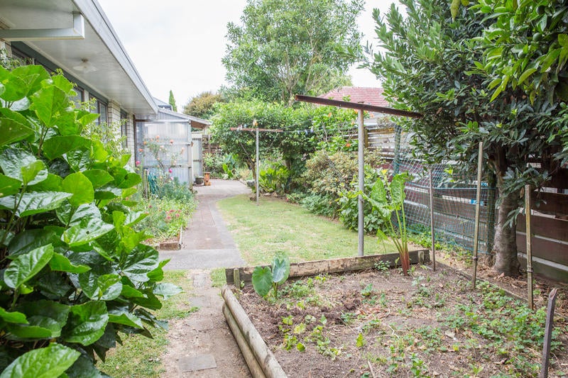33 Pooles Road, Greerton, Tauranga - Carousel 20