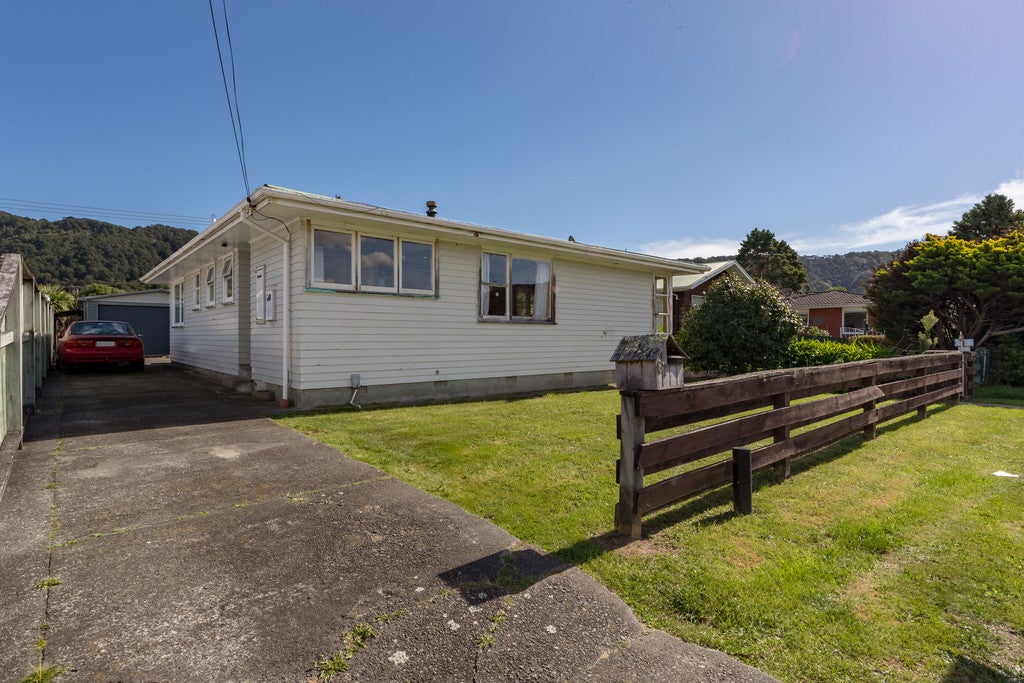 67 Karamu Crescent, Wainuiomata, Lower Hutt - Carousel 22