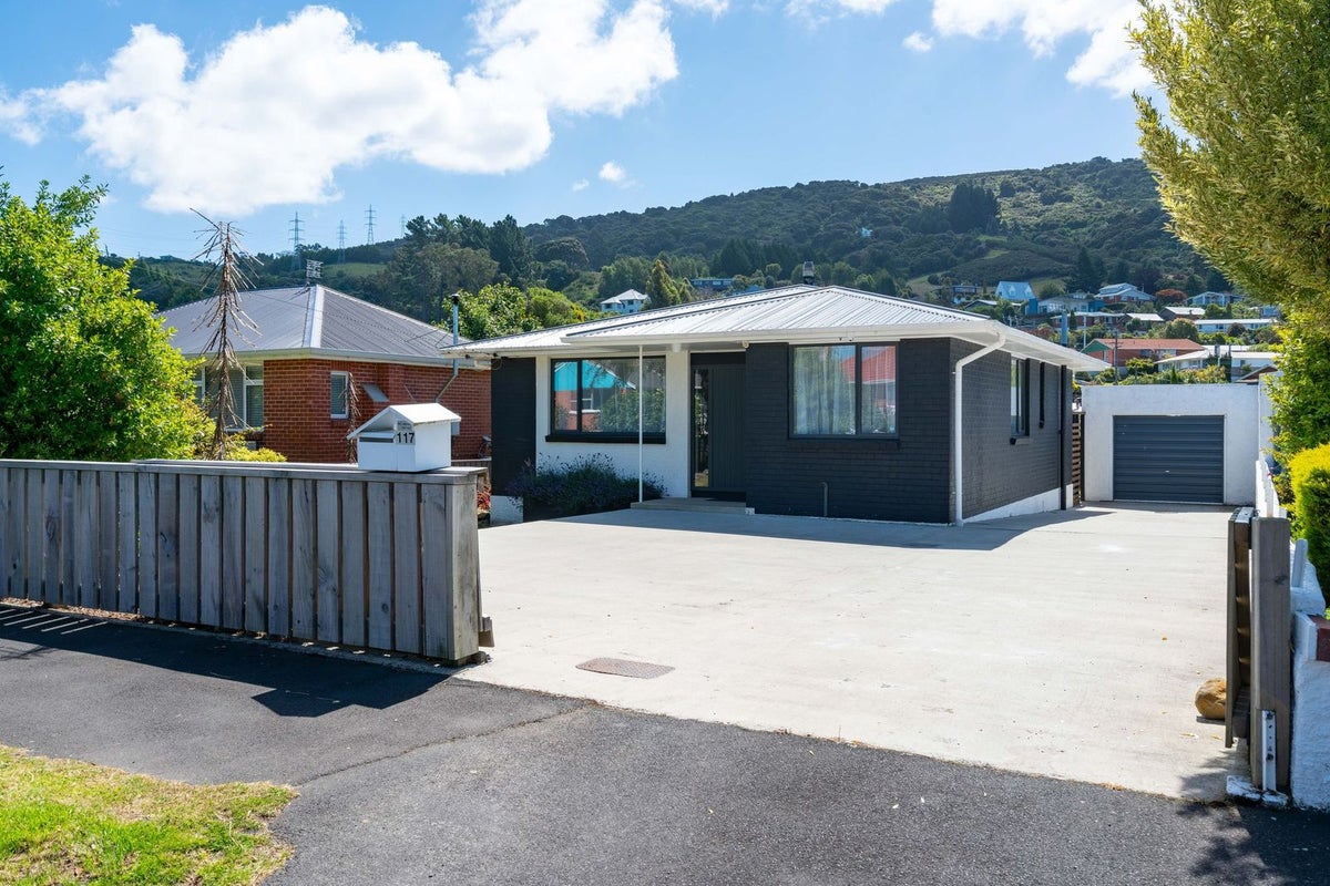 117 Centennial Avenue, Helensburgh, Dunedin - Carousel 1