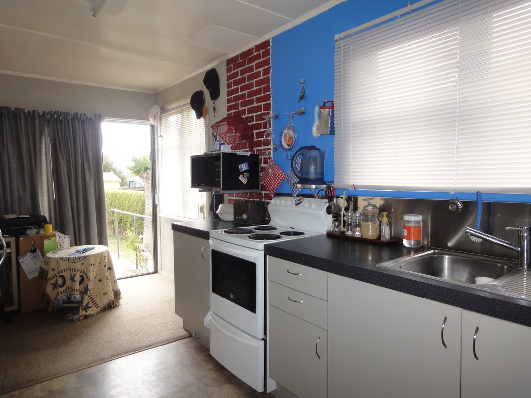 11 Andrew Street, Marchwiel, Timaru - Carousel 2