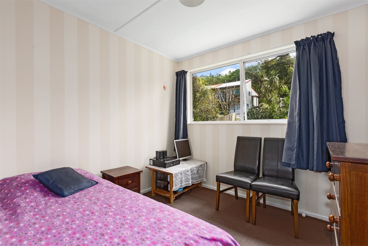 169B Newlands Road, Newlands, Wellington - Carousel 17
