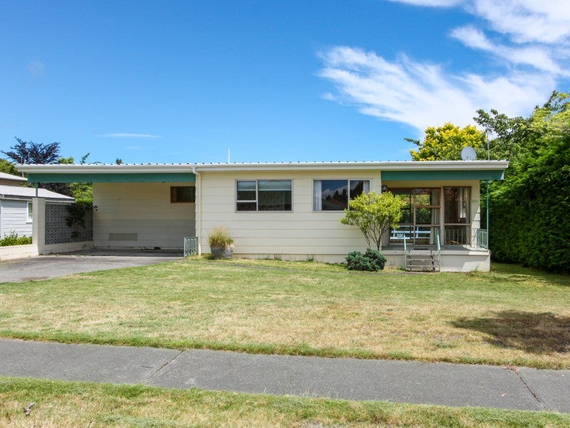 17 Wharewaka Road, Wharewaka, Taupo - Carousel 1
