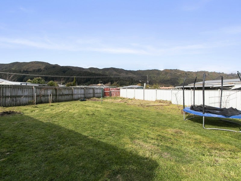 17 Whitehall Street, Wainuiomata, Lower Hutt - Carousel 13