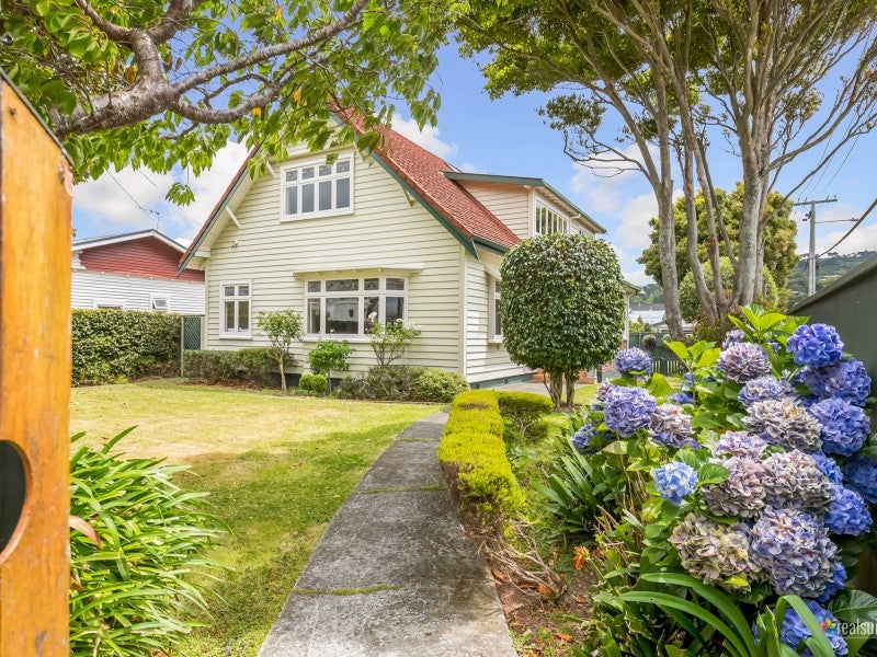 40 Ropata Crescent, Boulcott, Lower Hutt - Carousel 1