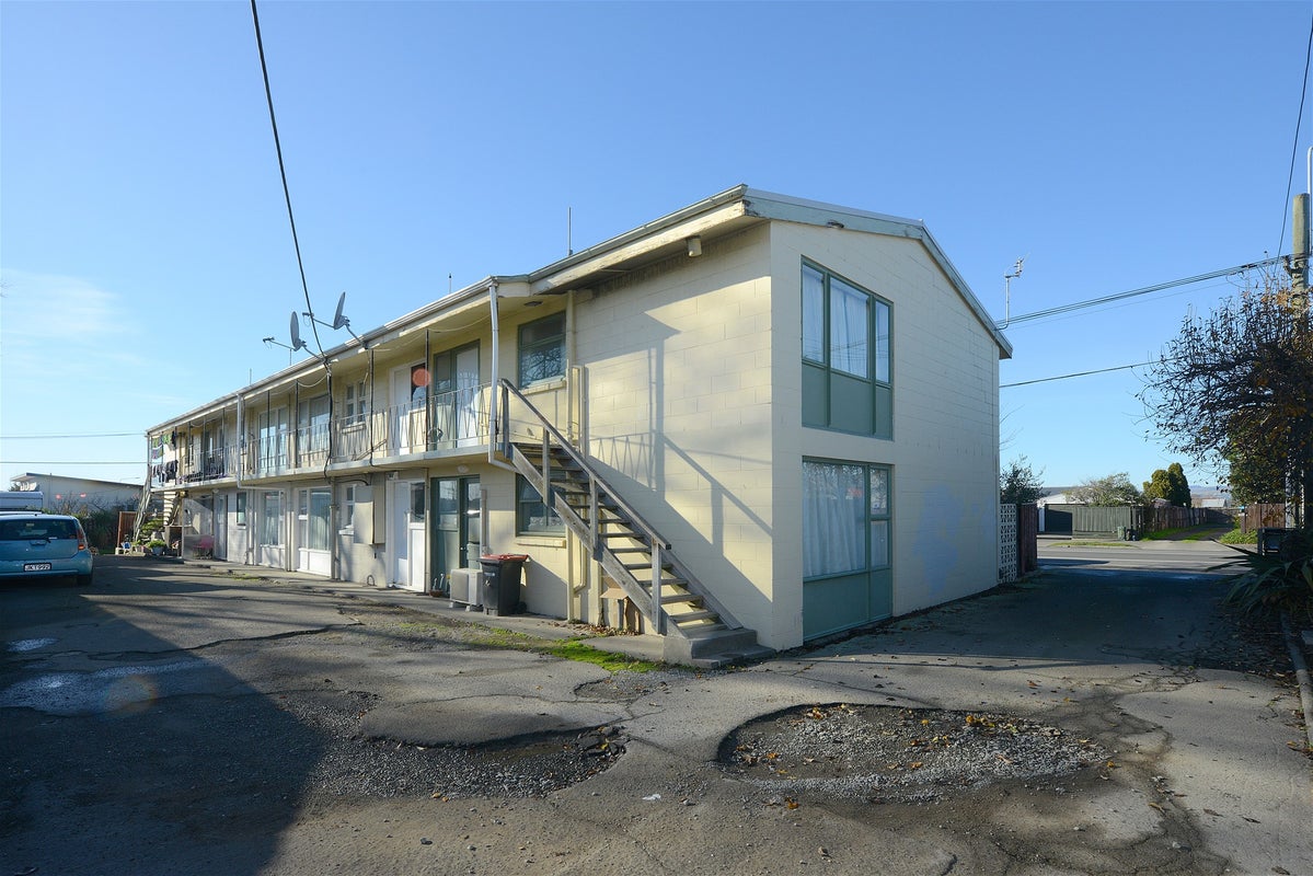 2/267 Pages Road, Wainoni, Christchurch - Carousel 1