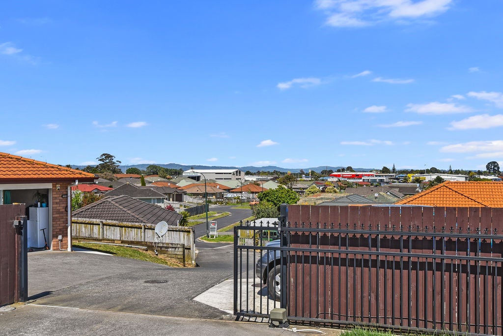 90 Robert Skelton Place, Clendon Park, Auckland - Carousel 9