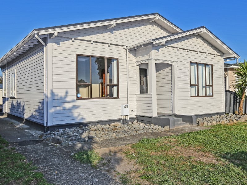 808 Queen Street West, Saint Leonards, Hastings - Carousel 14