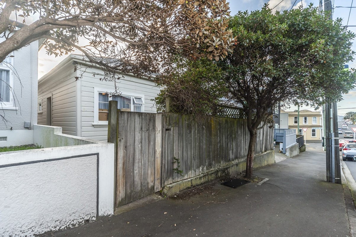 228 Rintoul Street, Berhampore, Wellington - Carousel 12