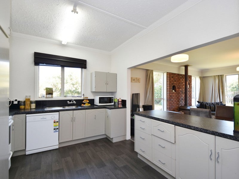 42 David Street, Hawthorndale, Invercargill - Carousel 2