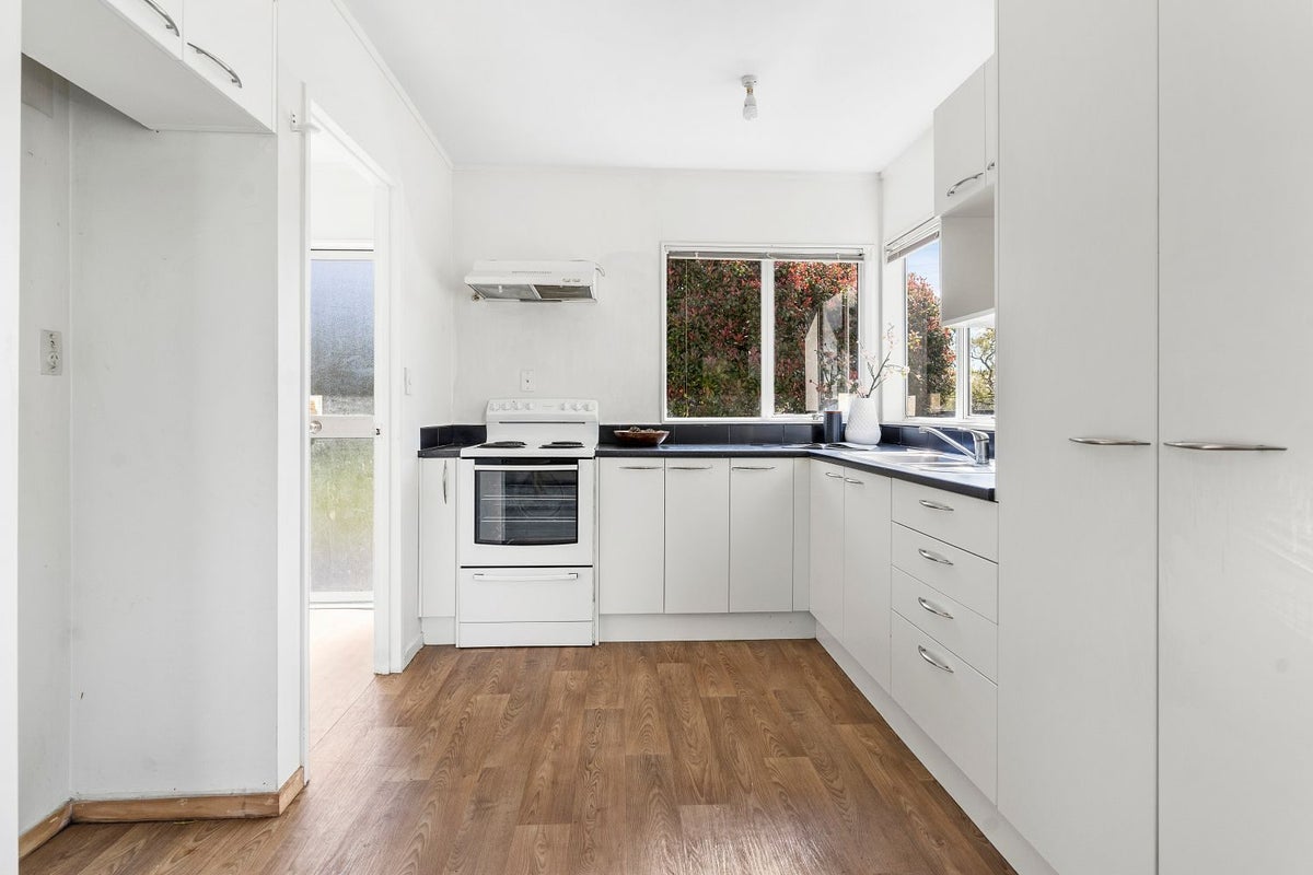 73 Chichester Drive, Rosehill, Papakura - Carousel 1
