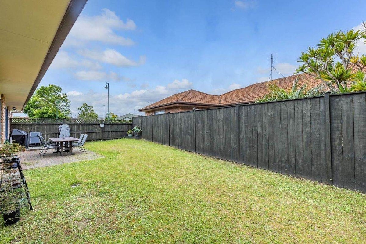 23 Magic Way, Randwick Park, Auckland - Carousel 2