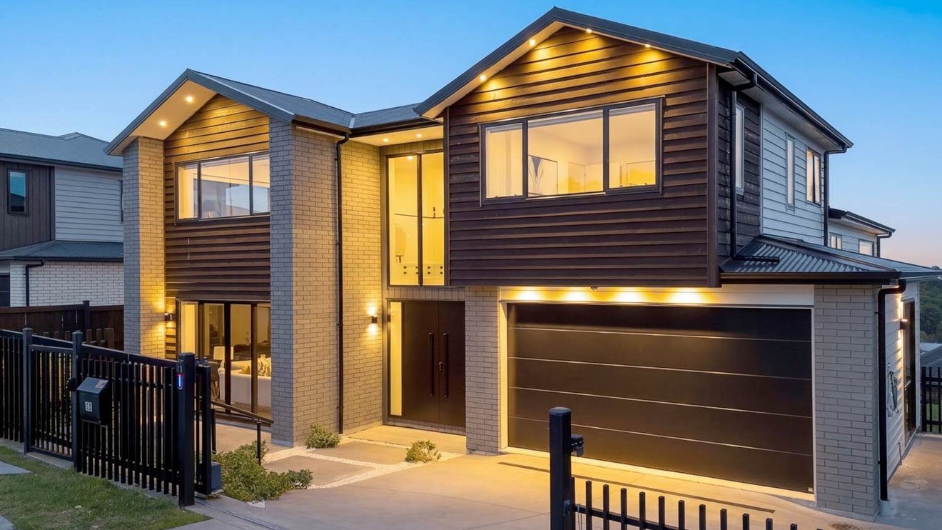 15 Kate Duncan Drive, Swanson, Auckland - Carousel 1