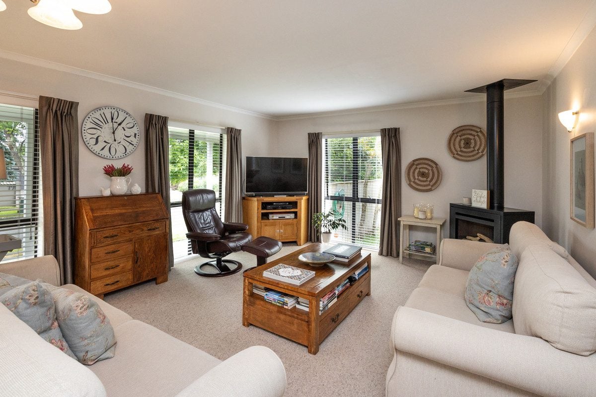 1 Earl Place, Hokowhitu, Palmerston North - Carousel 2