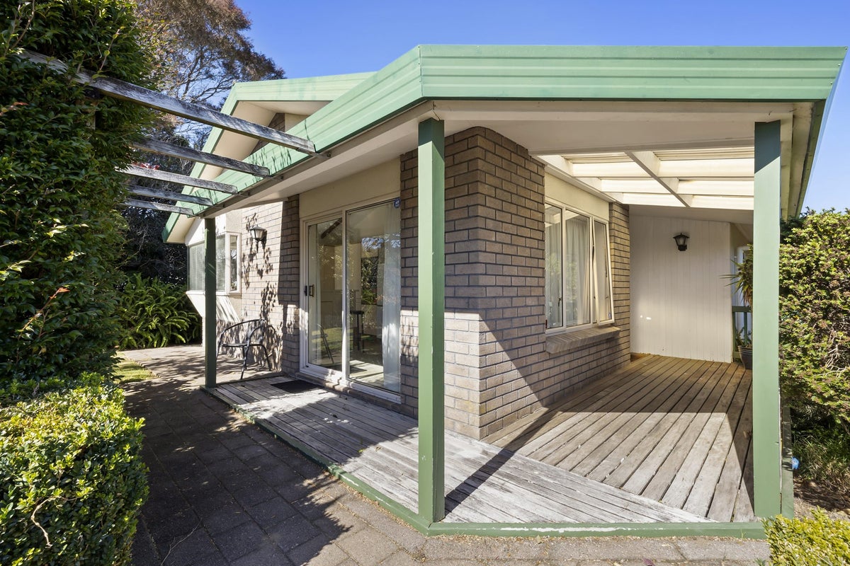 51 Karina Road, Merrilands, New Plymouth - Carousel 1