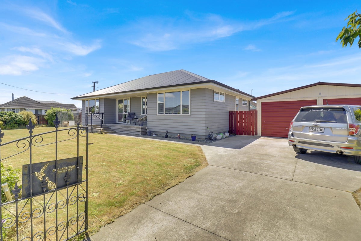 17 Portchester Street, Aranui, Christchurch - Carousel 2