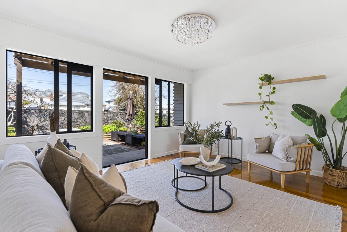 1/3 Rogan Street, Hillsborough, Auckland - Carousel 2