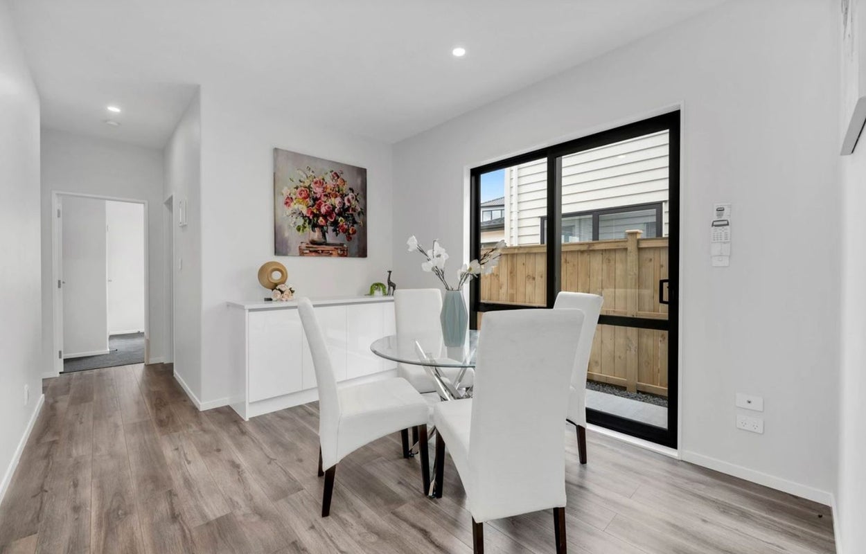 60 Drumbuoy Drive, Flat Bush, Auckland - Carousel 2