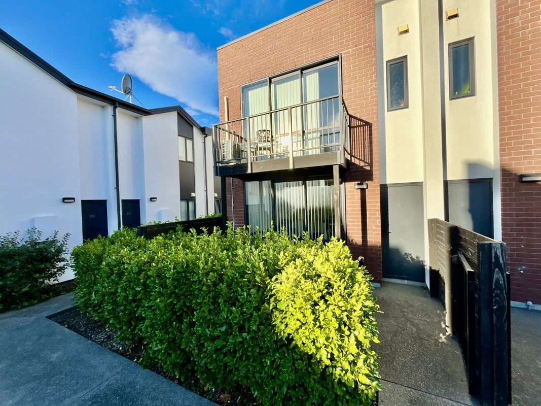21/17 Bunyan Street, Waltham, Christchurch - Carousel 1