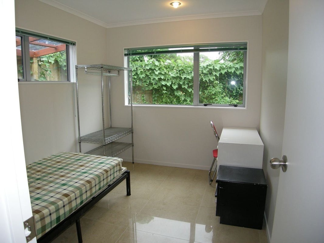 8A Mark Road, Mount Albert, Auckland - Carousel 7