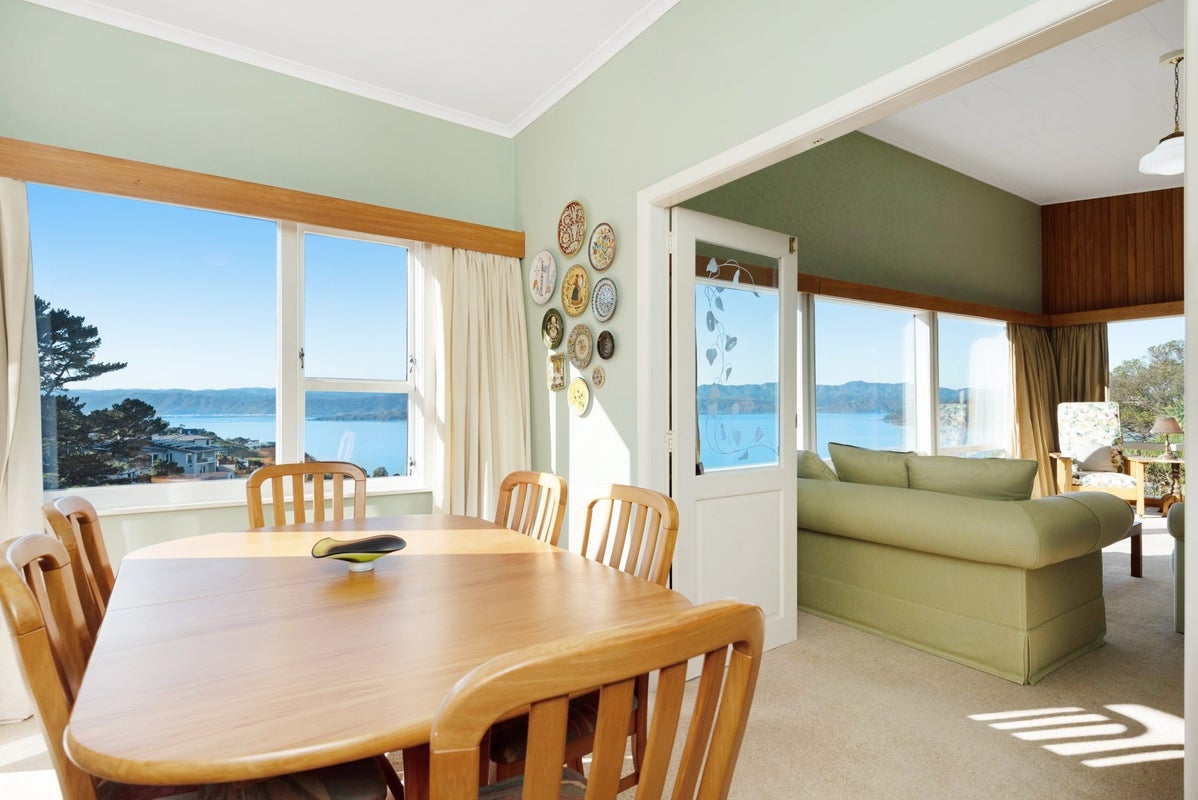 86 Calcutta Street, Khandallah, Wellington - Carousel 2