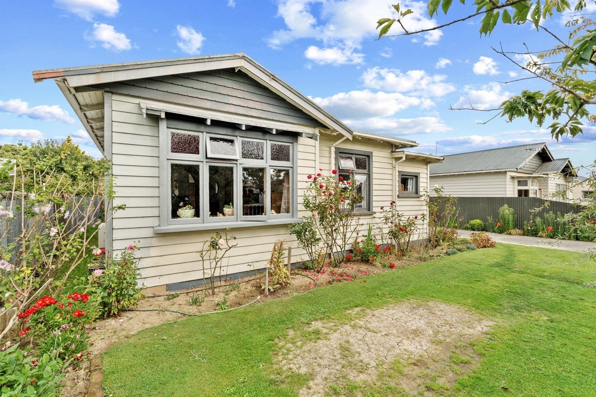 57 Conyers Street, Georgetown, Invercargill - Carousel 1