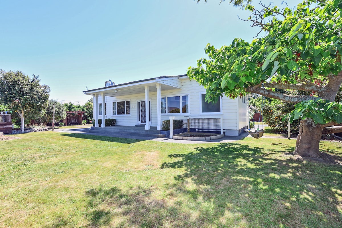 1001 Southland Road, Raureka, Hastings - Carousel 1