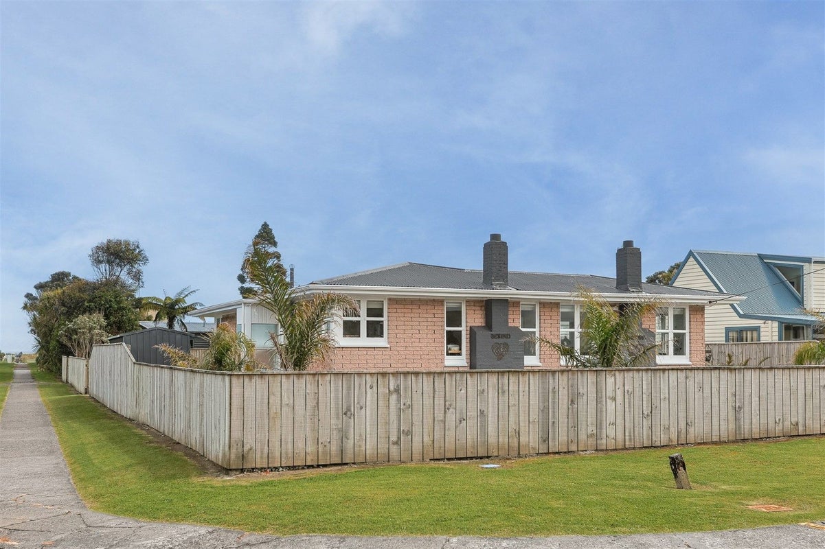 20 Cook Street, Carters Beach, Westport - Carousel 35