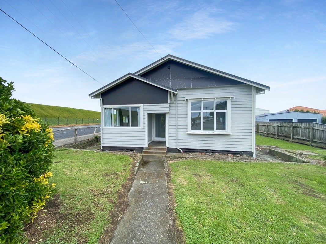 54 Calabar Road, Miramar, Wellington - Carousel 1