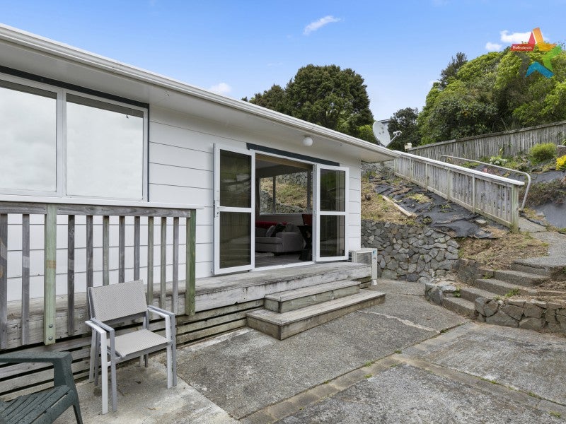 17B Holborn Drive, Stokes Valley, Lower Hutt - Carousel 1