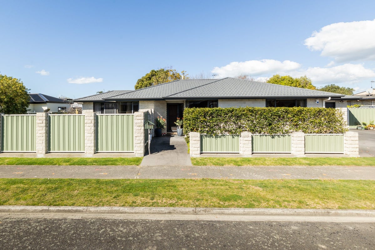 1 Moorhouse Street, Taradale, Napier, Hawke's Bay - Carousel 1