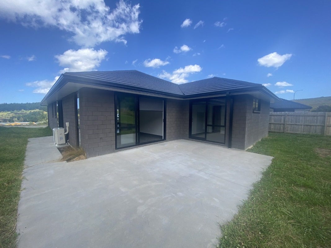 5 Greenlea Terrace, Port Whangarei, Whangarei - Carousel 2
