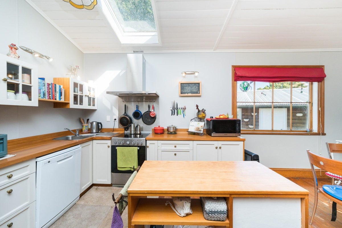269 Cambridge Avenue, Ashhurst, Ashhurst - Carousel 2
