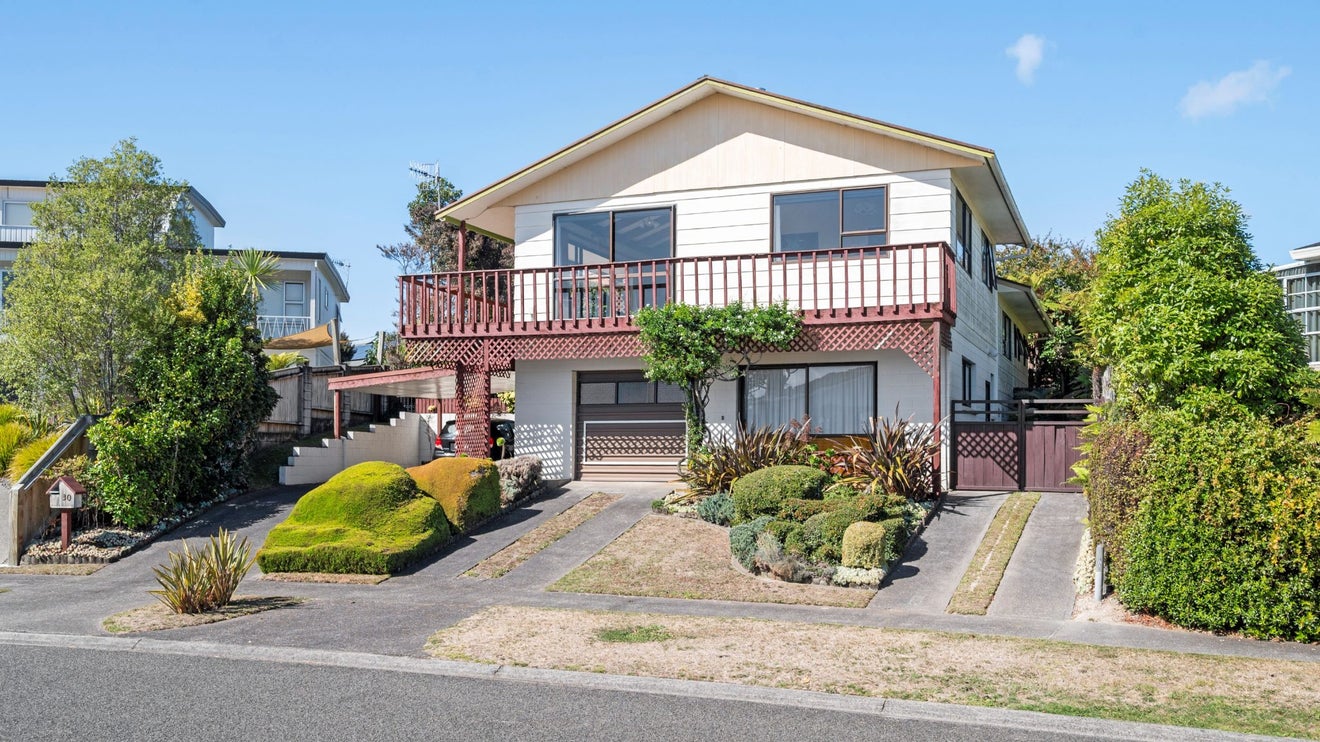 30 Hammersmith Street, Richmond Heights, Taupo - Carousel 1